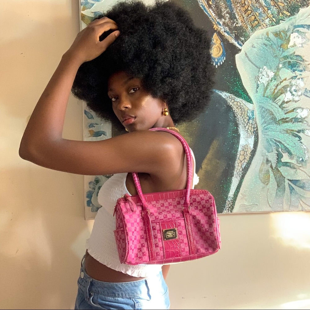 SOLD ON MY DEPOP Hot Pink  Liz Claiborne Handbag